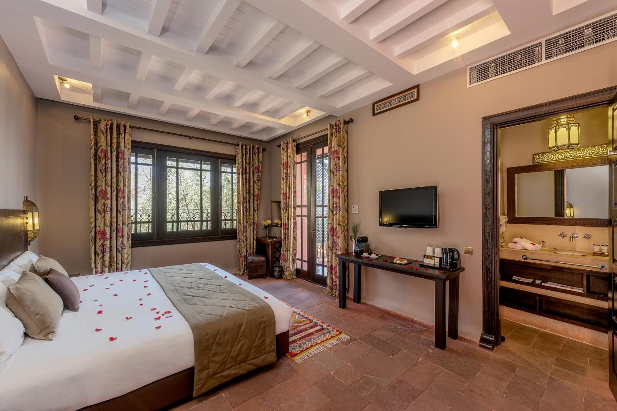 Deluxe Double Room,1435755844:JPEG